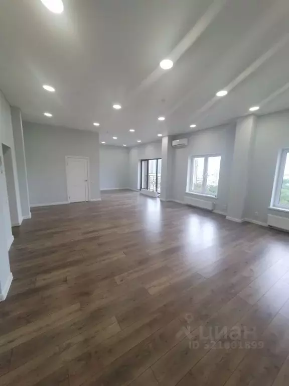 Офис в Челябинская область, Челябинск Лесопарковая ул., 8 (75 м) - Фото 1