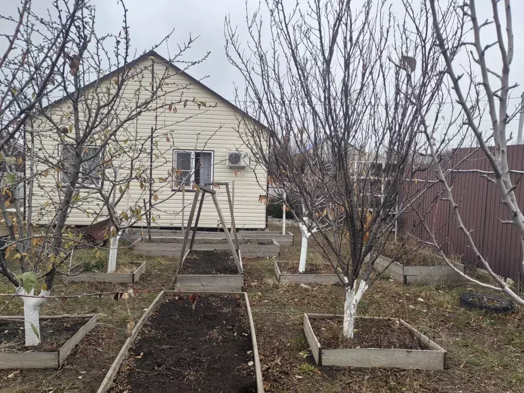Дом в Волгоградская область, Городище рп, Дубок СНТ ул. Титаева (50 м) - Фото 0