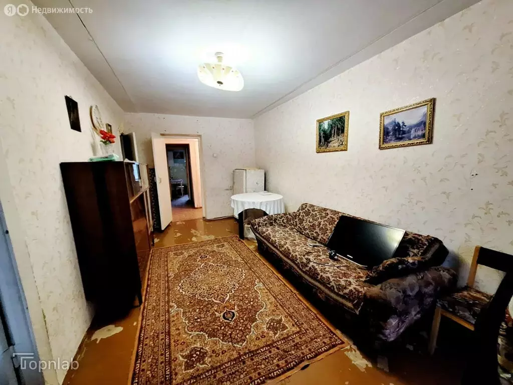 3-комнатная квартира: Уфа, улица 50-летия Октября, 18 (59.3 м) - Фото 0