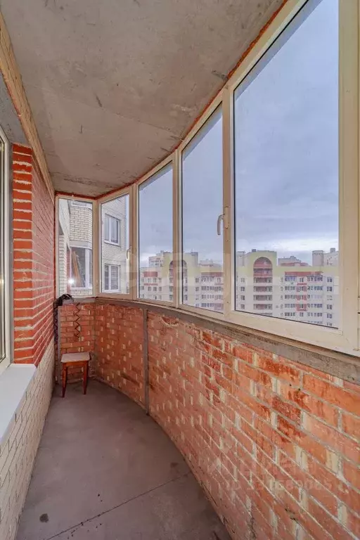 3-к кв. Санкт-Петербург ул. Ворошилова, 27к1 (89.8 м) - Фото 1