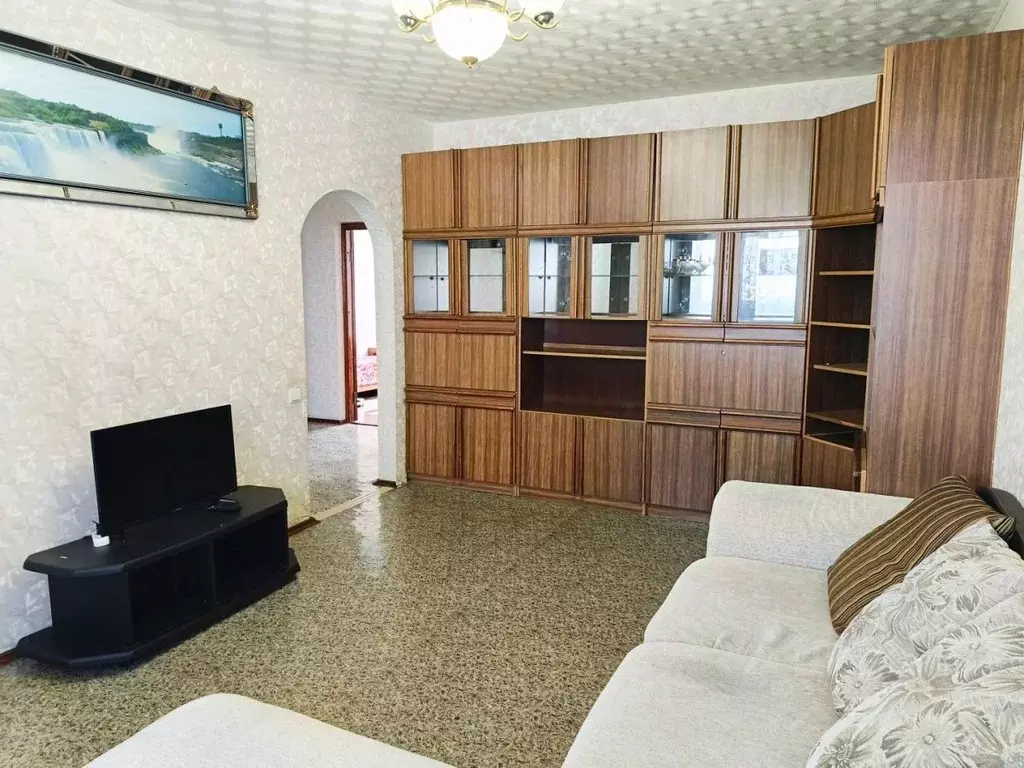 3-к кв. Волгоградская область, Волгоград ул. Космонавтов, 49 (72.0 м) - Фото 2