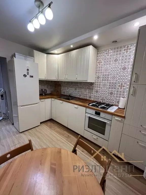 1-к кв. Татарстан, Казань ул. Павлюхина, 99б (34.1 м) - Фото 2