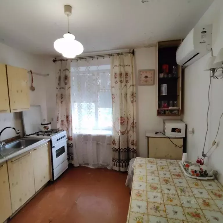 3-к кв. Краснодарский край, Ейск ул. Розы Люксембург, 17 (60.3 м) - Фото 2