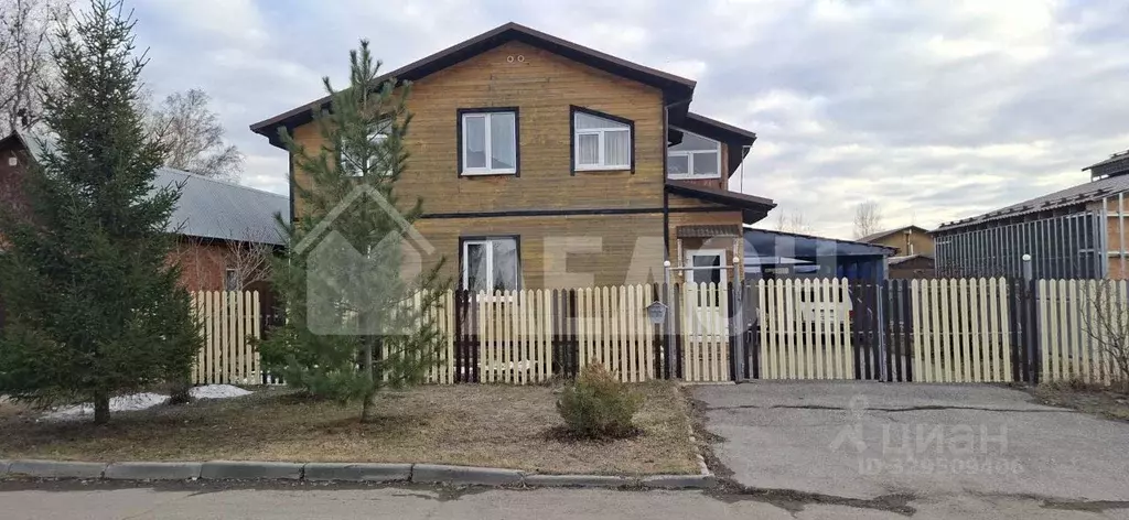 Дом в Омская область, Омск ул. Пихтовая (146 м) - Фото 1