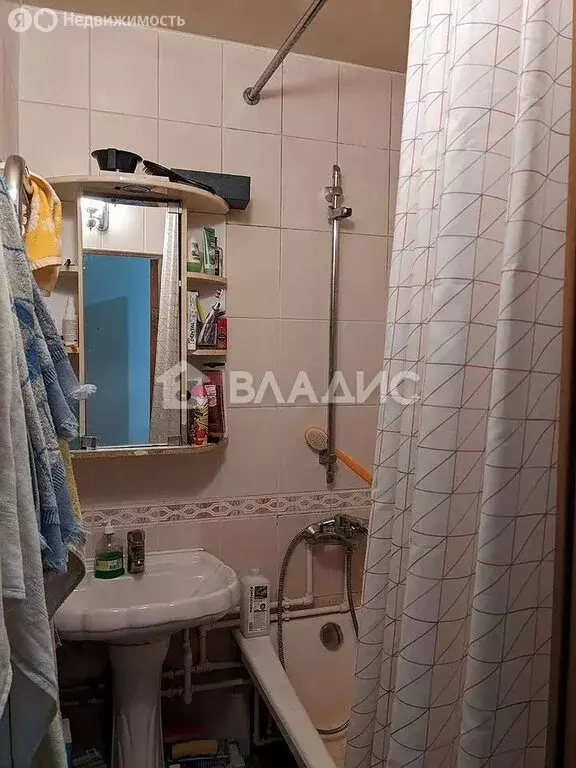 3-комнатная квартира: Санкт-Петербург, Учительская улица, 6 (60 м) - Фото 1