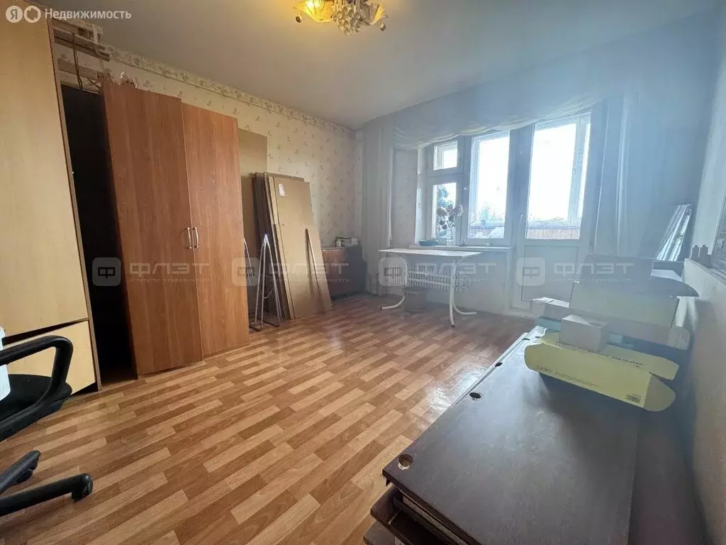 3-комнатная квартира: Казань, проспект Победы, 30к1 (70 м) - Фото 0