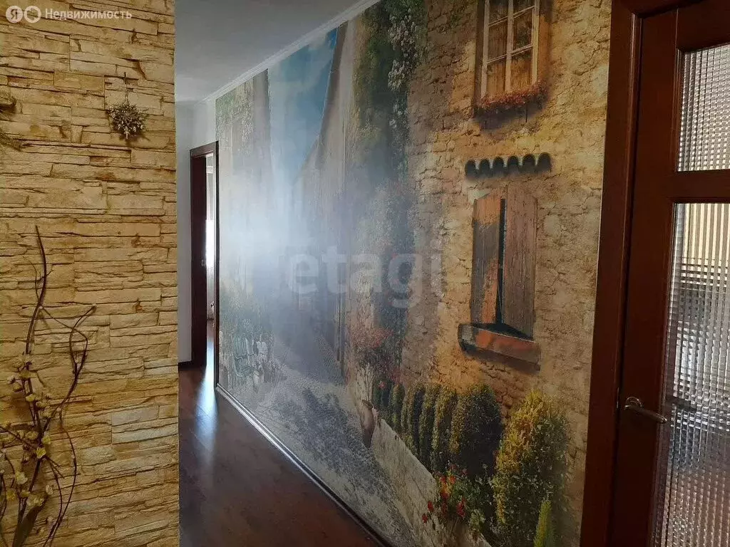 2-комнатная квартира: Новокузнецк, улица Кирова, 52 (55 м) - Фото 1