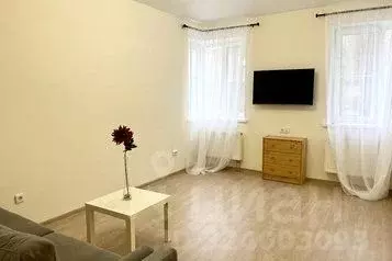 1-к кв. Волгоградская область, Волгоград ул. Пархоменко, 8 (43.0 м) - Фото 1