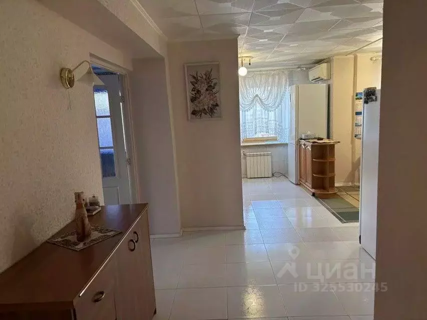 2-к кв. Омская область, Омск ул. Маяковского, 48/1 (90.0 м) - Фото 2