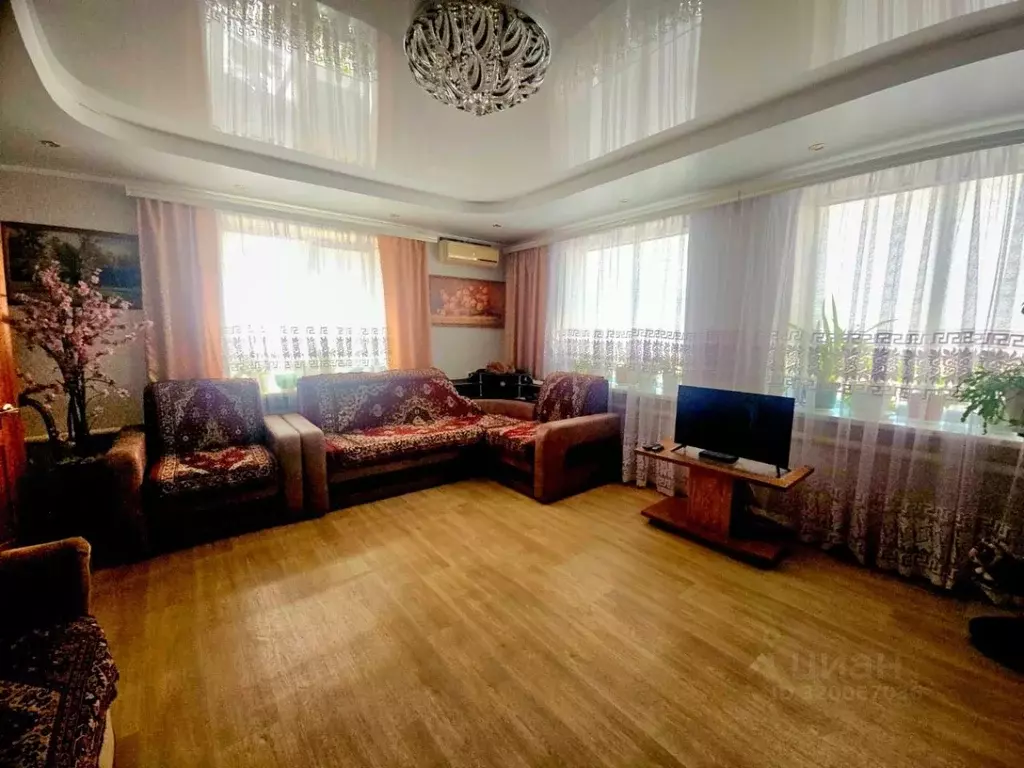 Дом в Ростовская область, Батайск ул. Энгельса (100 м) - Фото 0