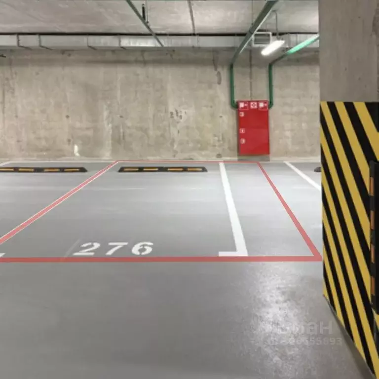 Гараж в Санкт-Петербург Петровский просп., 9к2 (20 м) - Фото 1