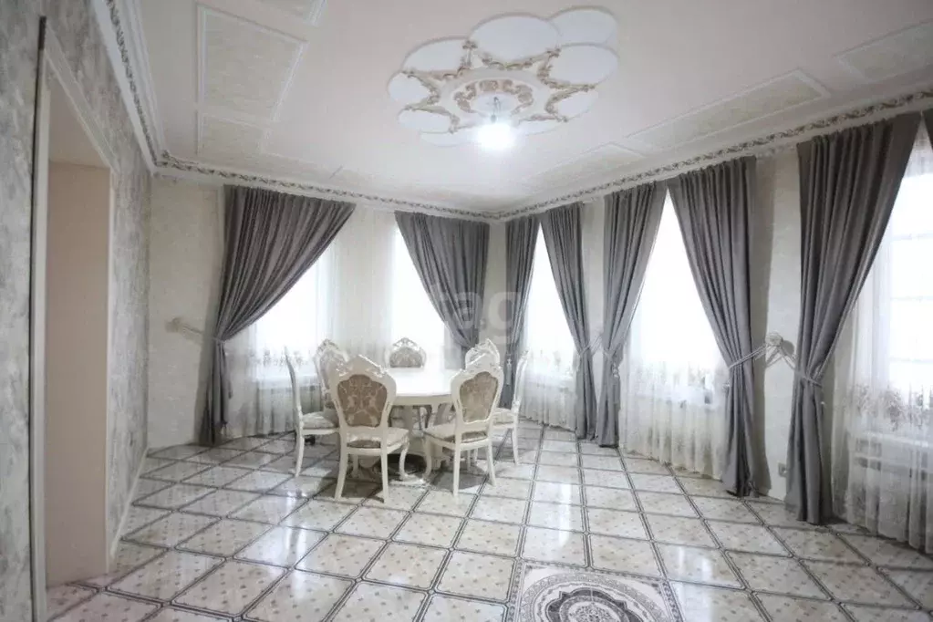 Дом в Ямало-Ненецкий АО, Новый Уренгой ул. Грибная, 57 (340 м) - Фото 0