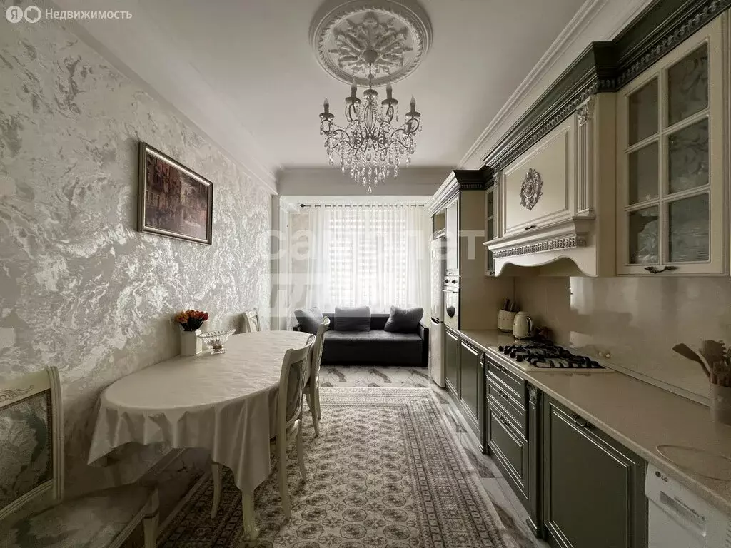 2-комнатная квартира: Махачкала, Гапцахская улица, 16 (90 м) - Фото 1