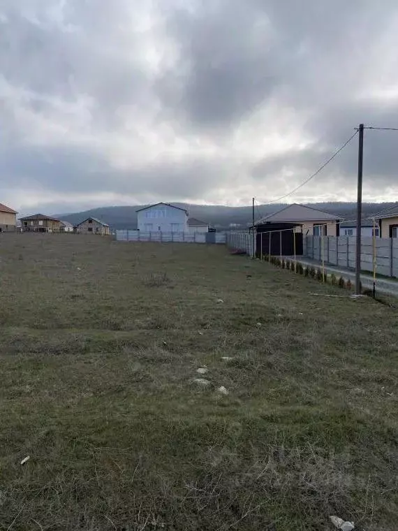 Участок в Крым, Симферопольский район, Добровское с/пос, с. Пионерское ... - Фото 2