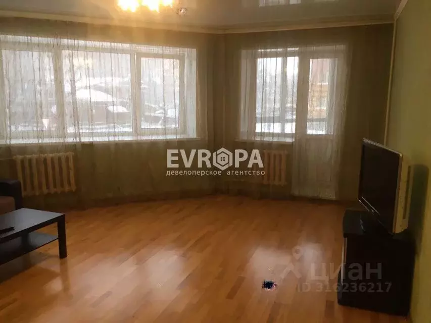 3-к кв. Ульяновская область, Ульяновск пер. 2-й Мира, 26 (118.0 м) - Фото 1