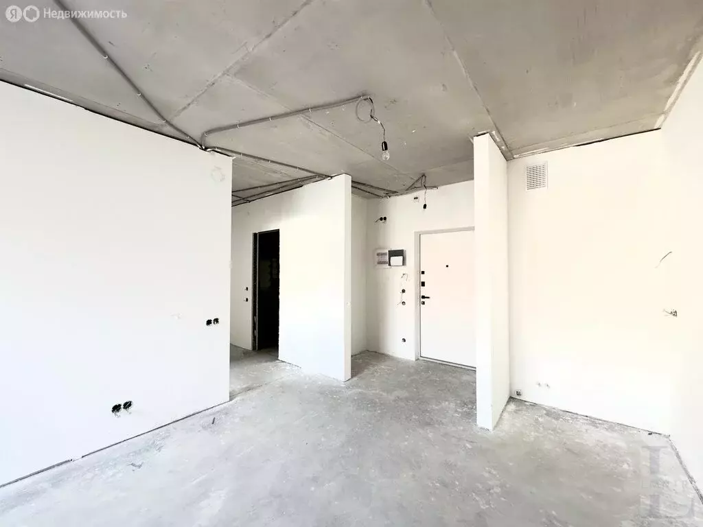 3-комнатная квартира: Санкт-Петербург, улица Шкапина, 15 (69.7 м) - Фото 1