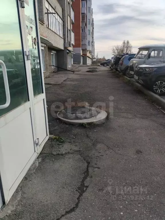 Торговая площадь в Челябинская область, Миасс ул. Вернадского, 15 (64 ... - Фото 2