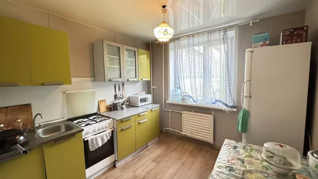 3-к кв. Коми, Сыктывкар ул. Орджоникидзе, 49 (67.0 м) - Фото 0