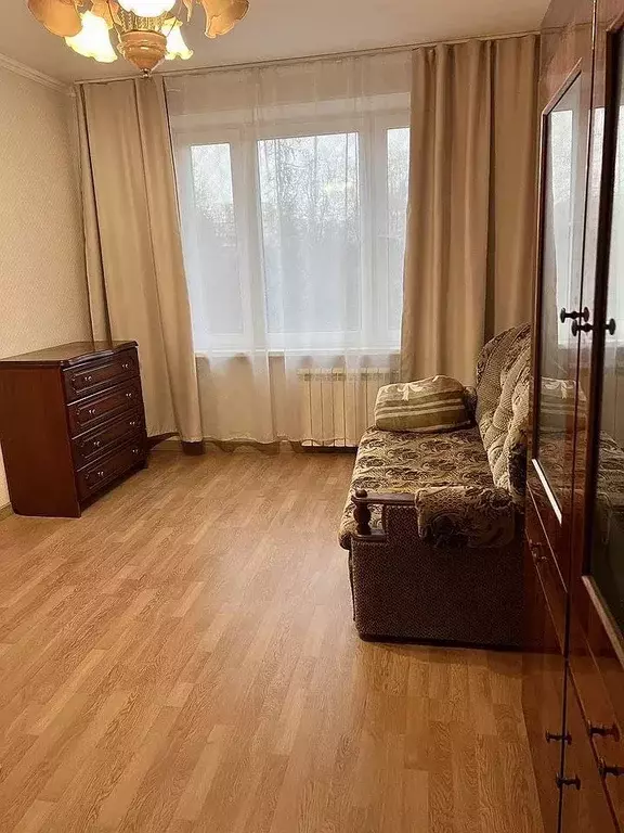 Продается 3-комнатная квартира - Фото 1