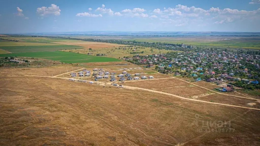 Участок в Краснодарский край, Темрюк ул. Рождественская, 16 (187.0 ... - Фото 0