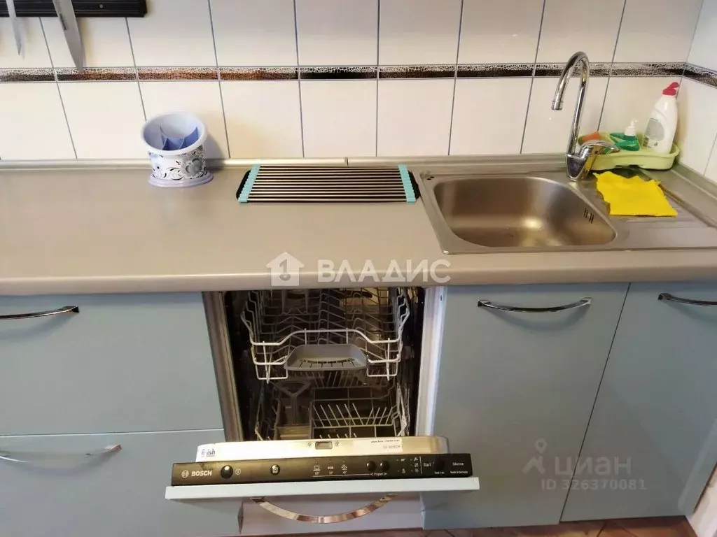 2-к кв. Калининградская область, Калининград ул. Согласия, 33 (55.9 м) - Фото 2