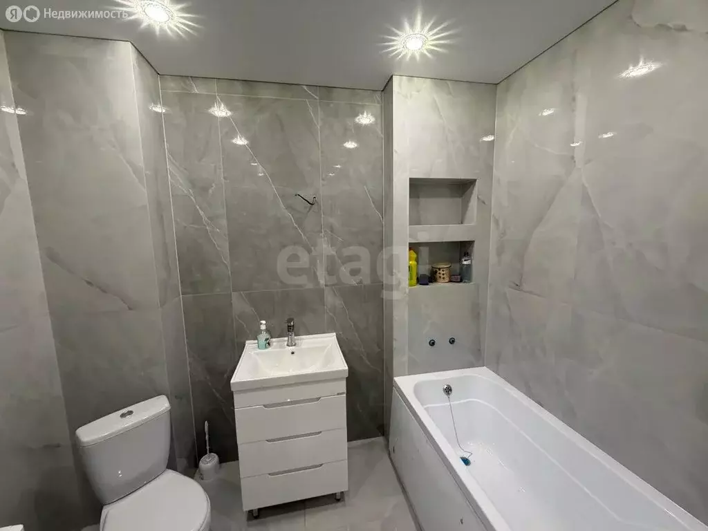 2-комнатная квартира: Магас, улица Бота Гагиева, 12 (72.5 м) - Фото 2