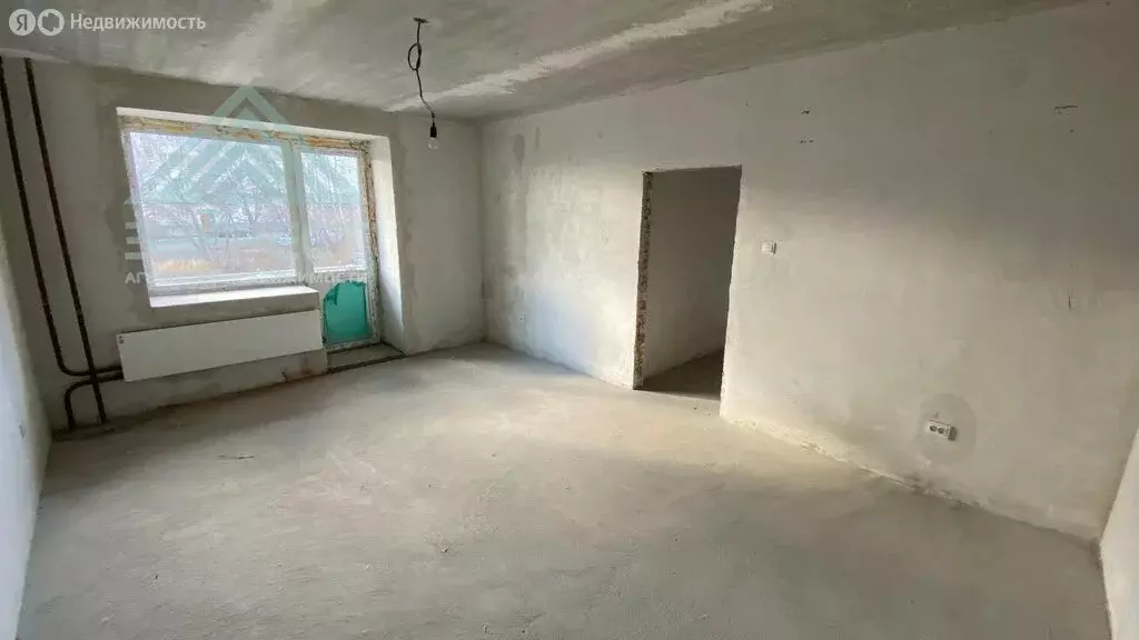 2-комнатная квартира: Черногорск, улица Генерала Тихонова, 37В (70 м) - Фото 2