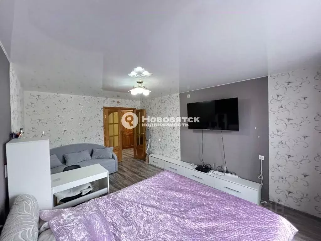 1-к кв. Кировская область, Киров ул. МОПРА, 1а (37.7 м) - Фото 2
