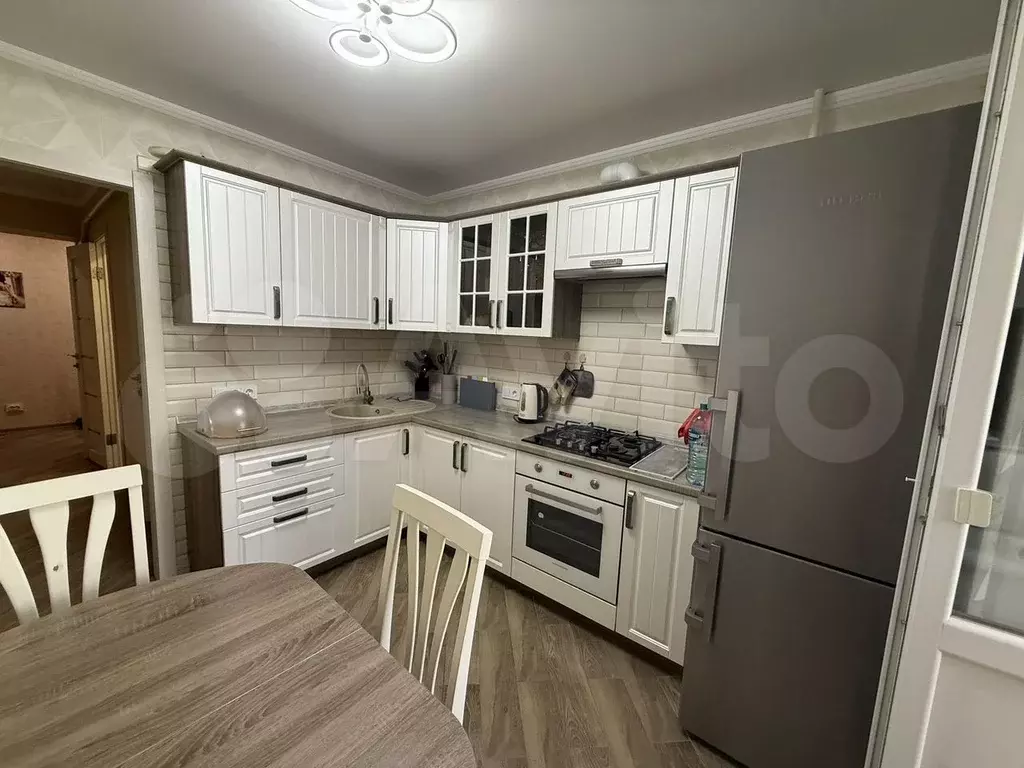 2-к. квартира, 58 м, 2/10 эт. - Фото 1