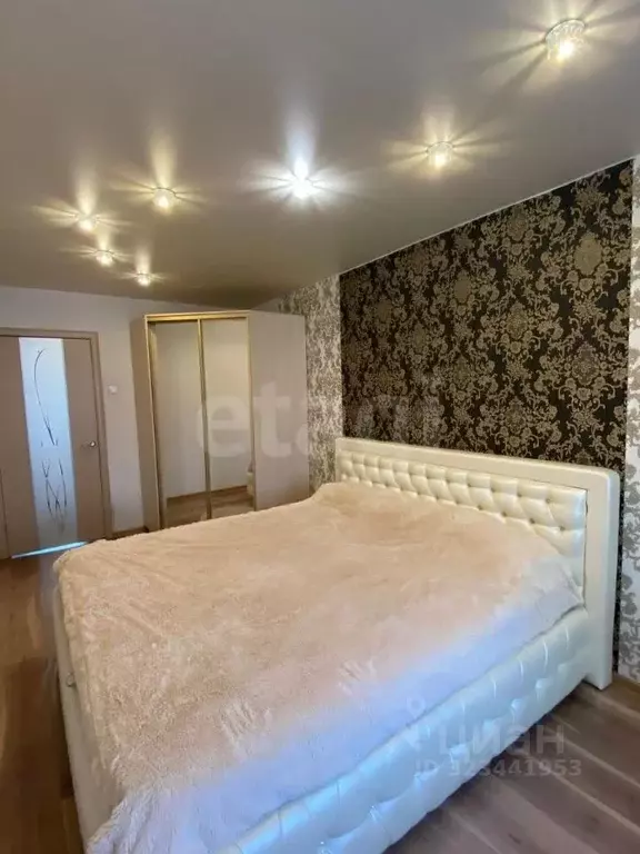 4-к кв. Кемеровская область, Прокопьевск Тырган мкр, 10-й мкр, 17 ... - Фото 0