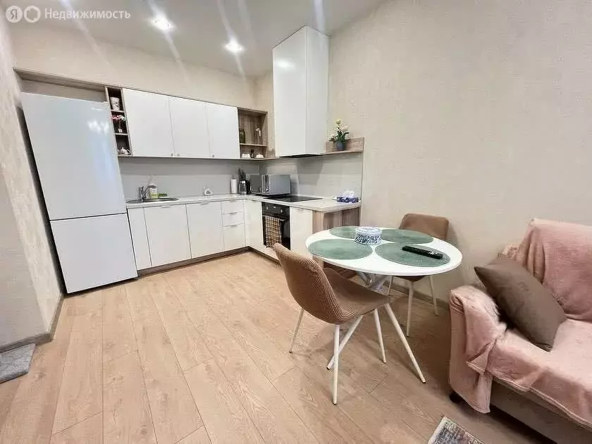 1-комнатная квартира: Тюмень, улица Фармана Салманова, 3 (37.1 м) - Фото 1