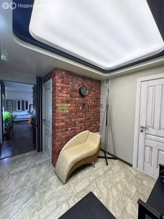 3-комнатная квартира: Ижевск, Молодёжная улица, 47 (89 м) - Фото 1