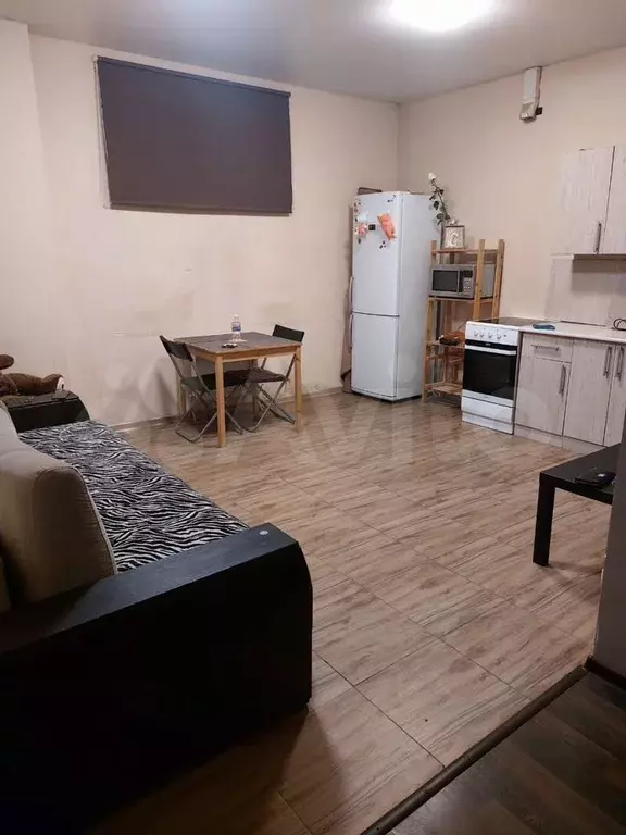 1-к. квартира, 43 м, 1/3 эт. - Фото 0