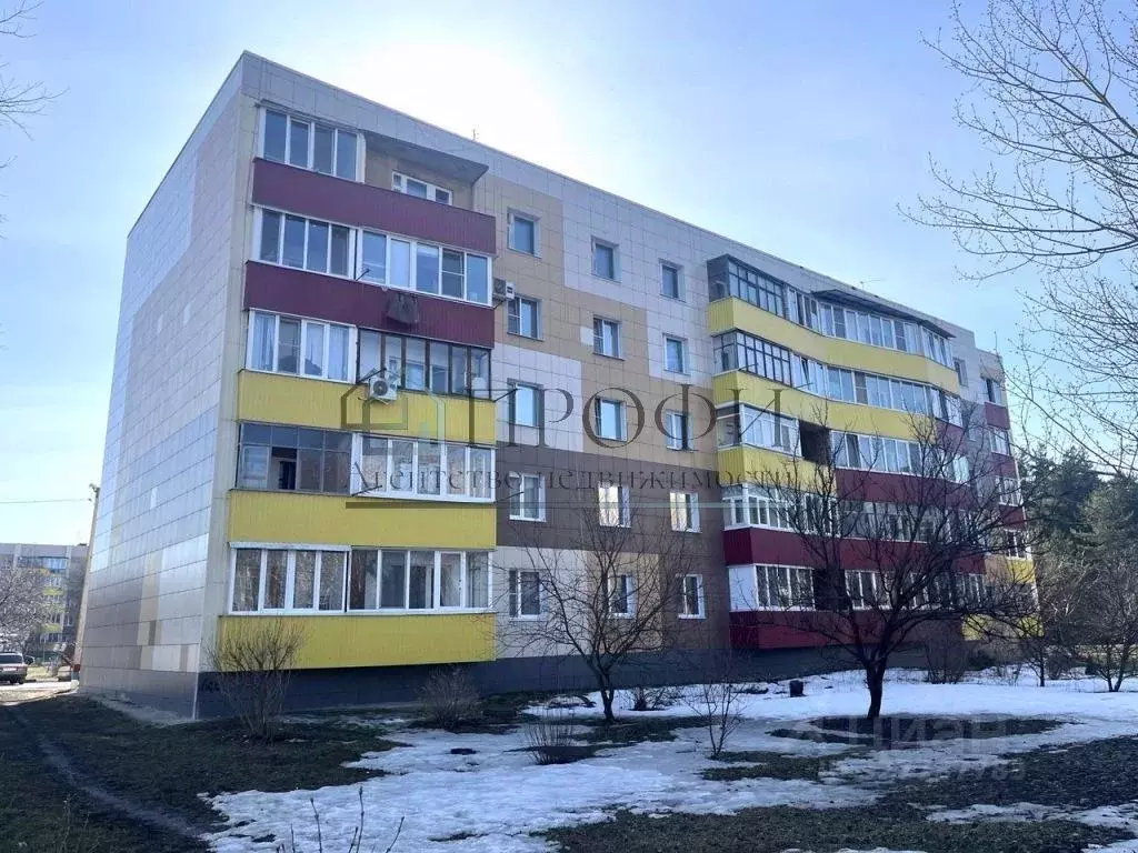 2-к кв. Белгородская область, Новый Оскол Ливенская ул., 138 (53.6 м) - Фото 1