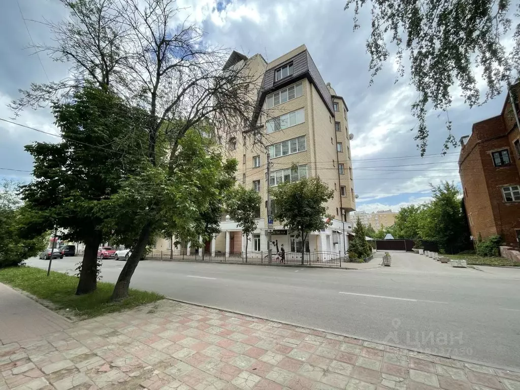 3-к кв. Калужская область, Калуга ул. Дзержинского, 78 (90.0 м) - Фото 0