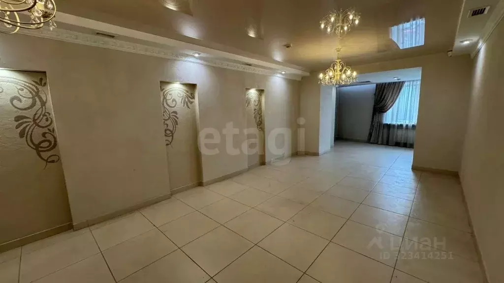 Офис в Алтайский край, Барнаул Молодежная ул., 41 (189 м) - Фото 1