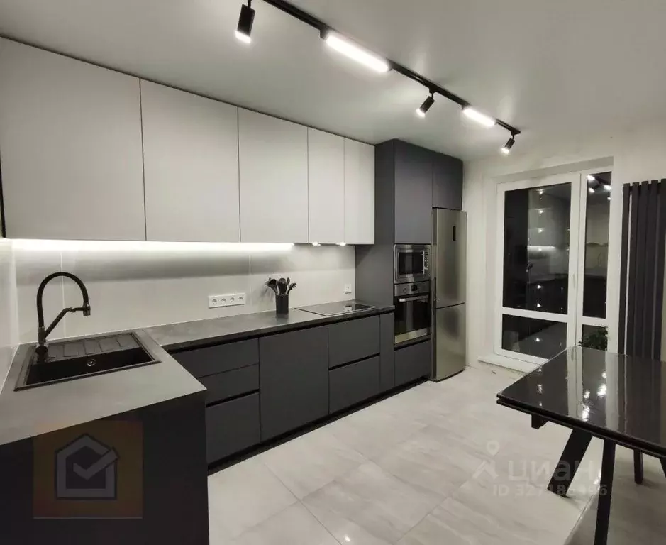 Дом в Севастополь Балаклавский муниципальный округ, Гидростроитель ... - Фото 1