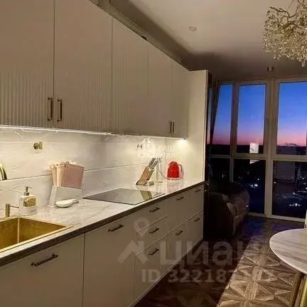 3-к кв. Калужская область, Калуга ул. Белинского, 2А (90.0 м) - Фото 1