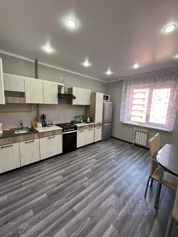 2-к кв. Астраханская область, Астрахань Аршанский пер., 4 (65.0 м) - Фото 1
