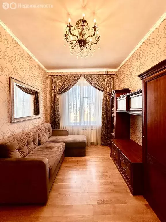 4-комнатная квартира: Гатчина, улица Хохлова, 16 (96 м) - Фото 1