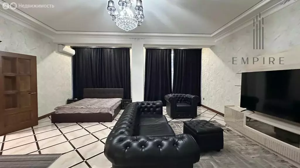 2-комнатная квартира: Грозный, улица А.А. Айдамирова, 135к2 (96.3 м) - Фото 1