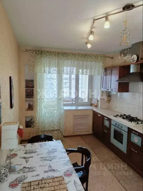 3-к кв. Брянская область, Брянск ул. Димитрова, 58 (131.3 м) - Фото 1