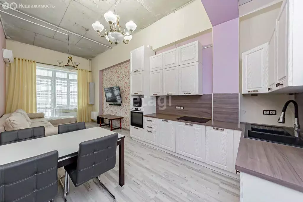 2-комнатная квартира: Тюмень, улица Федюнинского, 62к2 (88.9 м) - Фото 1