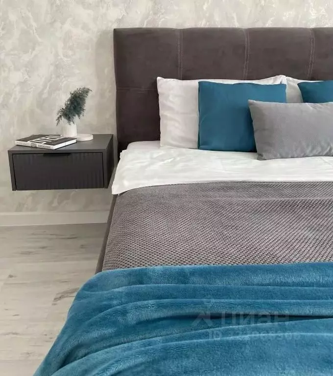 2-к кв. Красноярский край, Красноярск ул. Лесников, 37Б (52.0 м) - Фото 1