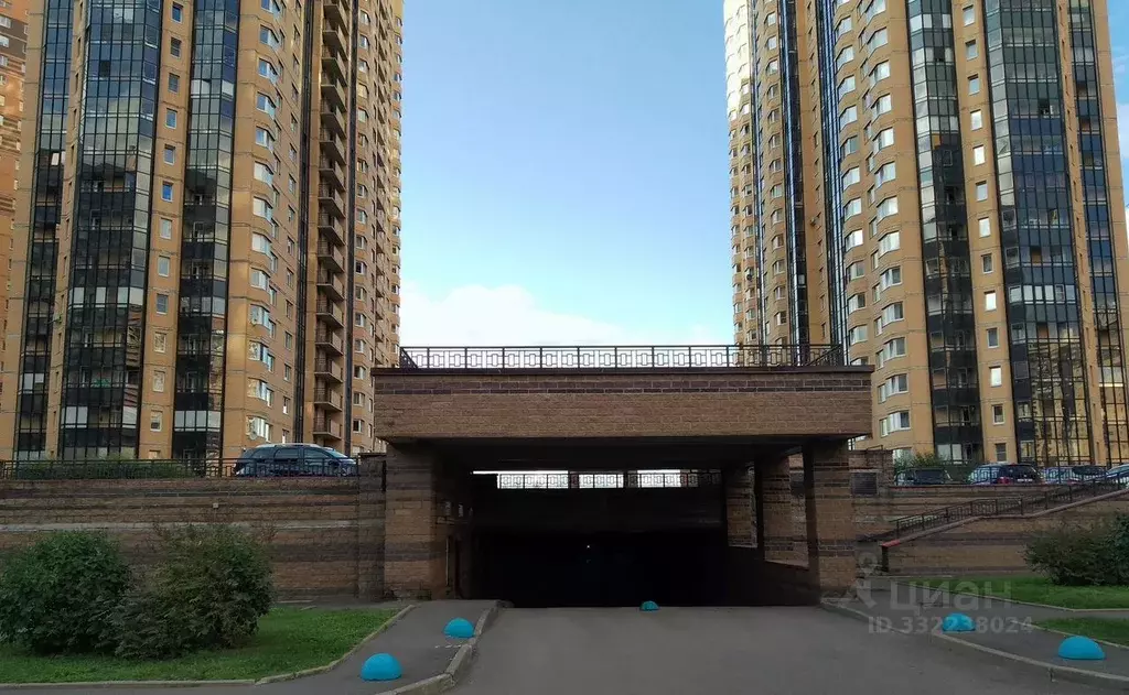 Гараж в Санкт-Петербург пос. Парголово, ул. Валерия Гаврилина, 3к1 (30 ... - Фото 1
