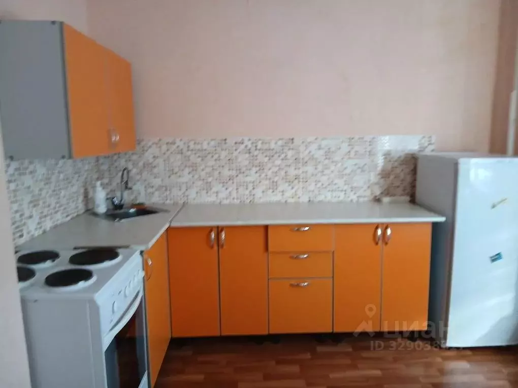 1-к кв. Курская область, Курск просп. Вячеслава Клыкова, 47 (38.0 м) - Фото 1