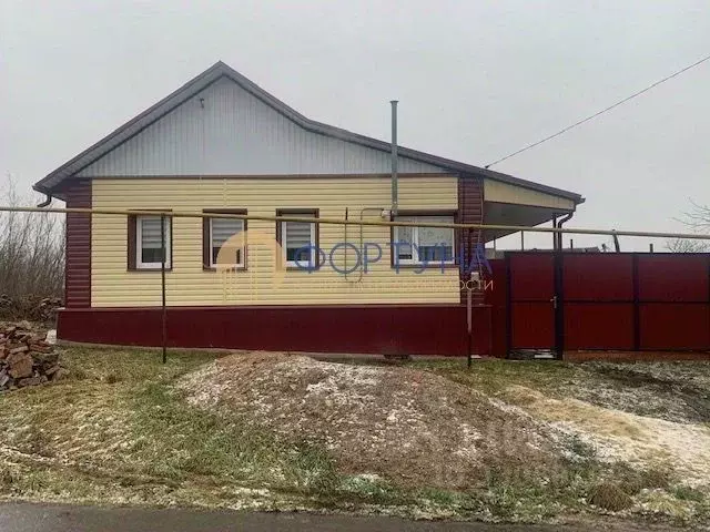 Дом в Белгородская область, Новооскольский муниципальный округ, с. ... - Фото 2