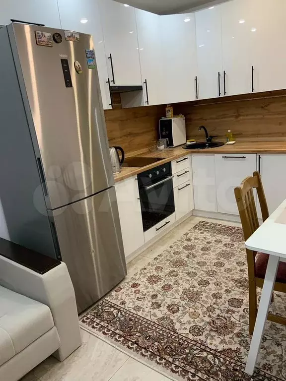 1-к. квартира, 40 м, 7/9 эт. - Фото 0