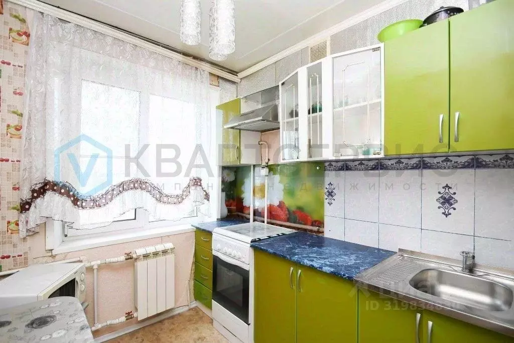 1-к кв. Омская область, Омск ул. 1-я Железнодорожная, 40 (30.0 м) - Фото 0