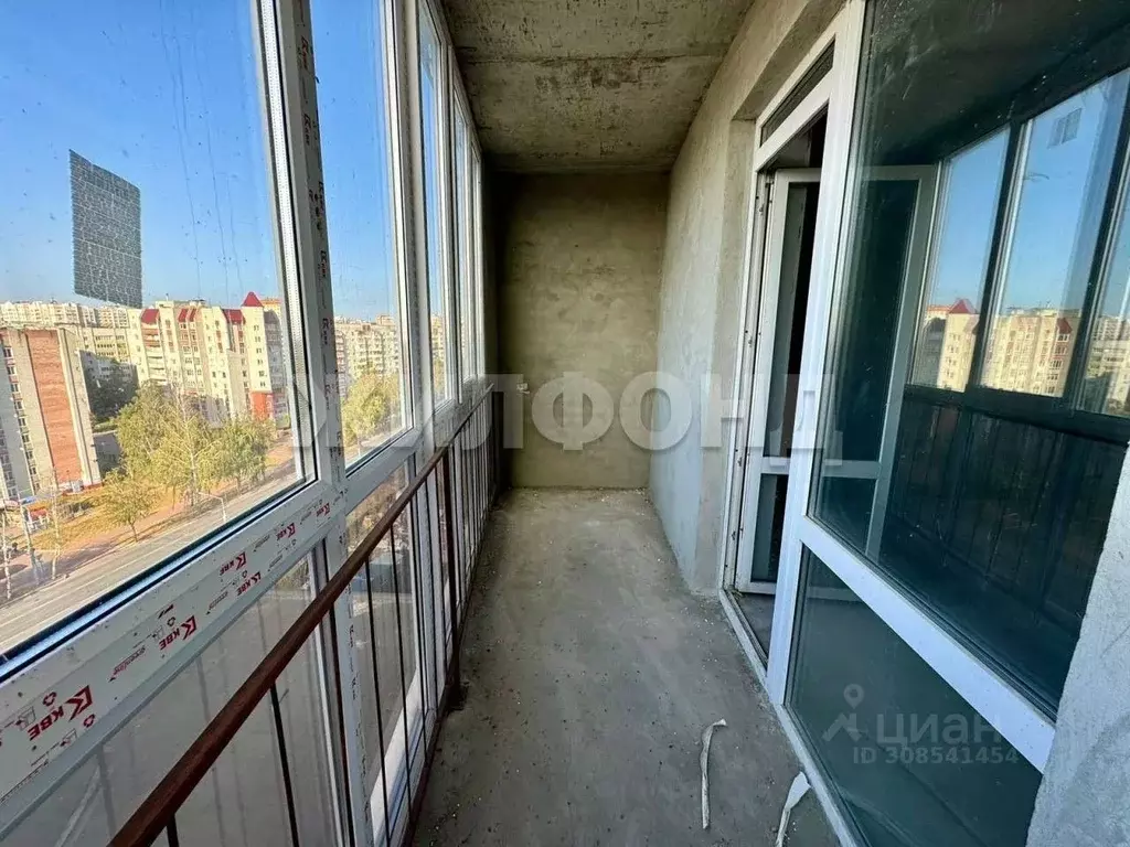 2-к кв. Брянская область, Брянск ул. Крахмалева, 8 (67.0 м) - Фото 1